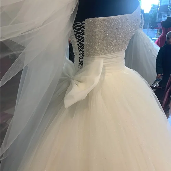 Wedding dress Brand new XS/S - Picture 1 of 3
